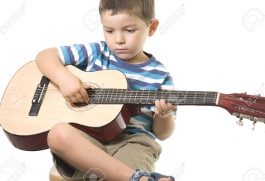 Cần gia sư dạy đàn Guitar tại nhà